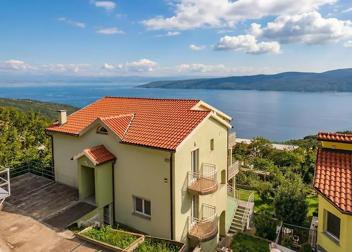 Sea View Magda