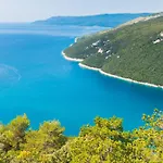 Sea View Magda